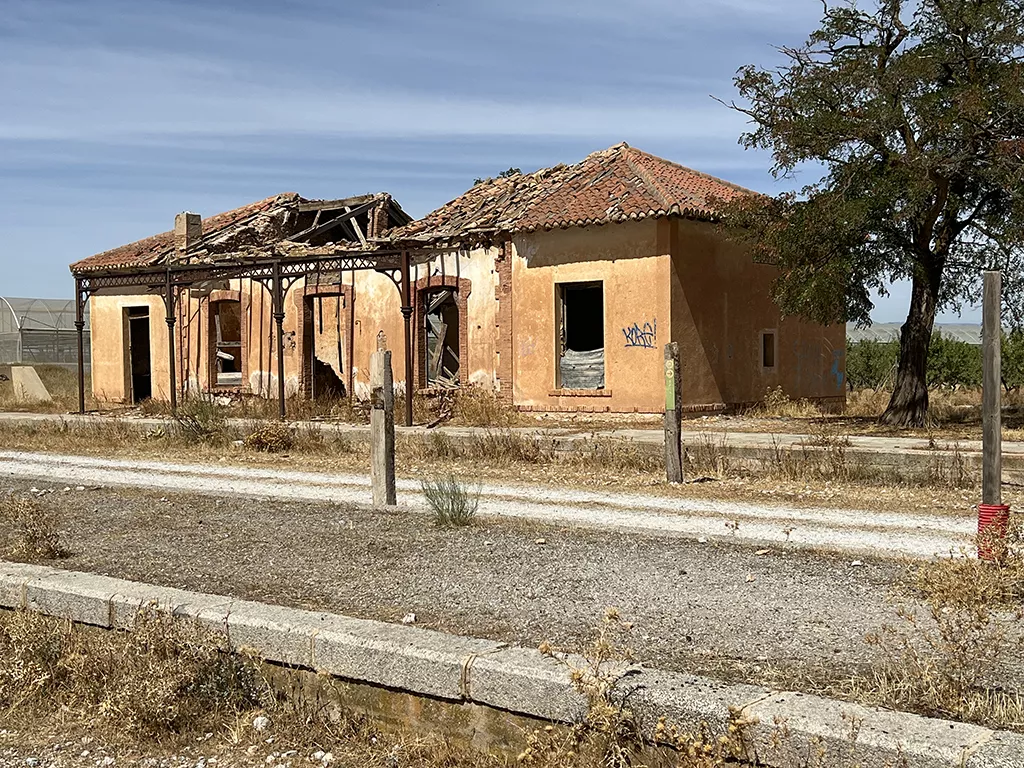 The Badlands Line, Túnel de Freila, & A Town's Fate - Zújar-Freila station 2025